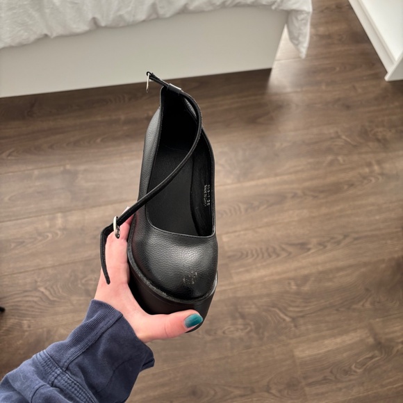 Chunky high heels - Picture 2 of 3